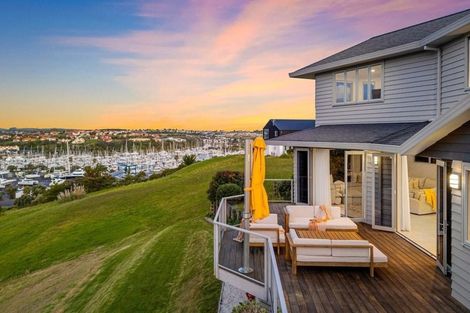 Photo of property in 64 Balboa Drive, Matakatia, Whangaparaoa, 0930