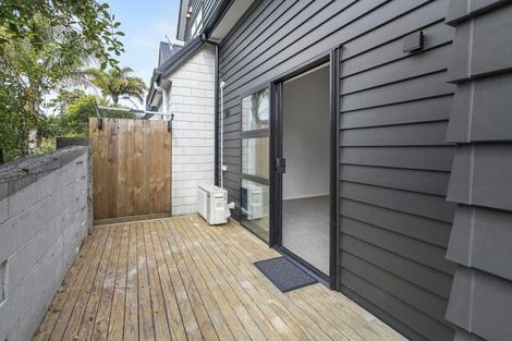 Photo of property in 27u2 Seddon Road, Frankton, Hamilton, 3204