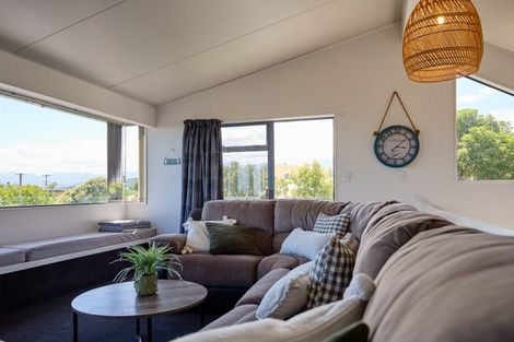 Photo of property in 17 Kotare Place, South Bay, Kaikoura, 7300