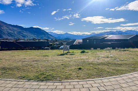 Photo of property in 13 Mcleod Avenue, Wanaka, 9305