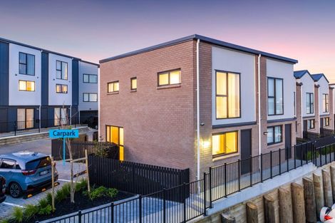 Photo of property in 23 Tukari Lane, Mangere Bridge, Auckland, 2022