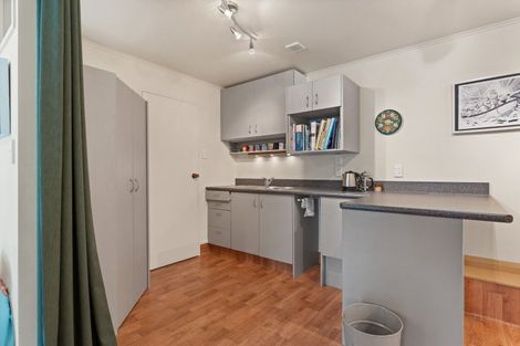 Photo of property in 23 Howard Street, Macandrew Bay, Dunedin, 9014