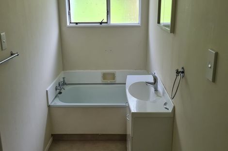 Photo of property in 1/9 Te Kiteroa Grove, Churton Park, Wellington, 6037