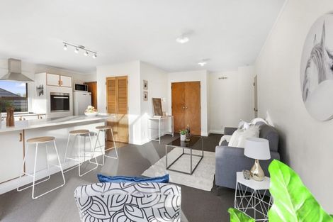 Photo of property in 77 Rangoon Street, Khandallah, Wellington, 6035