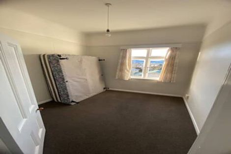 Photo of property in 16 Glendavar Street, Berhampore, Wellington, 6023