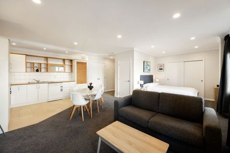 Photo of property in 1f/11 London Street, Hamilton Central, Hamilton, 3204