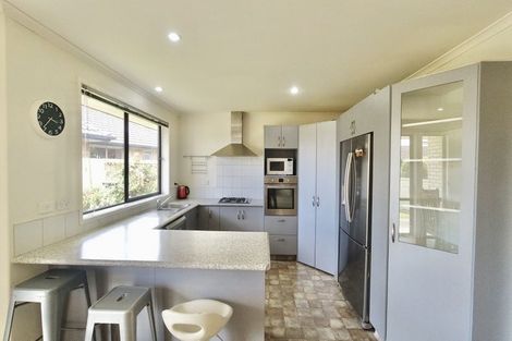 Photo of property in 10 Parkside Drive, Huntington, Hamilton, 3210