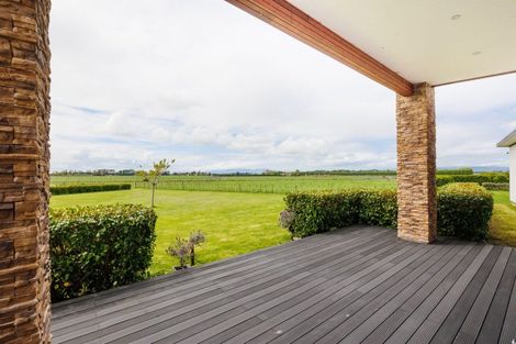 Photo of property in 171 Oroua Road, Kairanga, Palmerston North, 4475