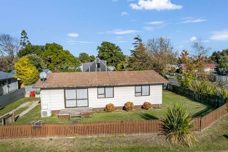 Photo of property in 2 Birch Place, Aramoho, Whanganui, 4500
