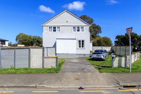Photo of property in 4/87 Cambridge Terrace, Waterloo, Lower Hutt, 5011
