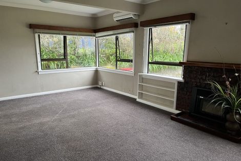 Photo of property in 7 Price Street, Westown, New Plymouth, 4310