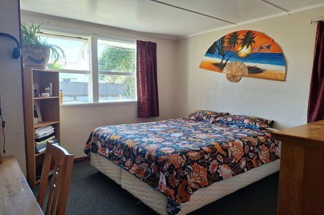 Photo of property in 1 Hartgill Crescent, Dannevirke, 4930