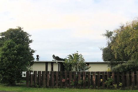 Photo of property in 12 Greenwood Place, Paraparaumu, 5032