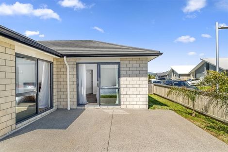 Photo of property in 7 Dunkeld Drive, Papamoa, 3118