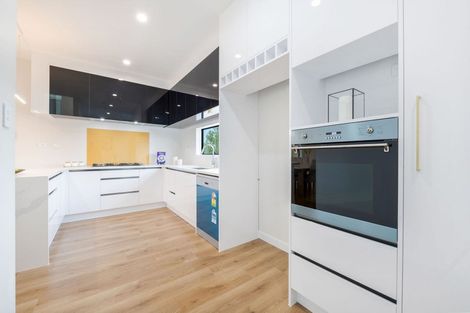 Photo of property in 12 Laquinta Place, Flat Bush, Auckland, 2019