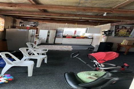 Photo of property in 5 Ashcroft Avenue, Mangere Bridge, Auckland, 2022