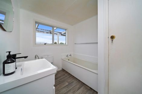 Photo of property in 135 Turuturu Road, Hawera, 4674