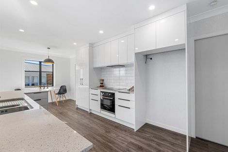 Photo of property in 21 Cameron Road, Te Puke, 3119