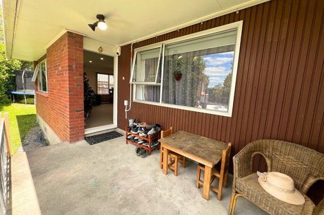 Photo of property in 2/4 Illana Place, Ranui, Auckland, 0612