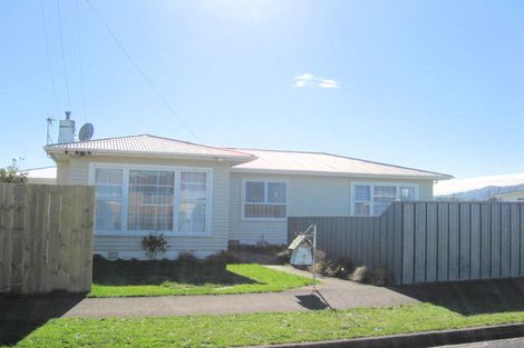 Photo of property in 1 Norrie Street, Levin, 5510