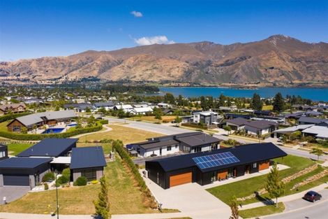 Photo of property in 20 Infinity Drive, Wanaka, 9305