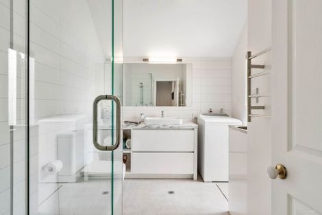 Photo of property in 27 Riverstone Road, Te Atatu Peninsula, Auckland, 0610