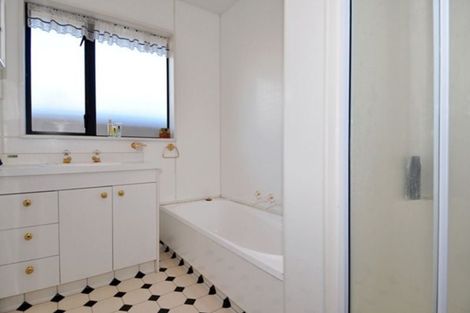 Photo of property in 3 Colombo Street, Cashmere, Christchurch, 8022