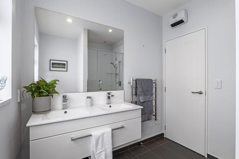 Photo of property in 32 Aidanfield Drive, Aidanfield, Christchurch, 8025