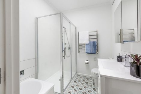Photo of property in 36 Seabrook Avenue, New Lynn, Auckland, 0600