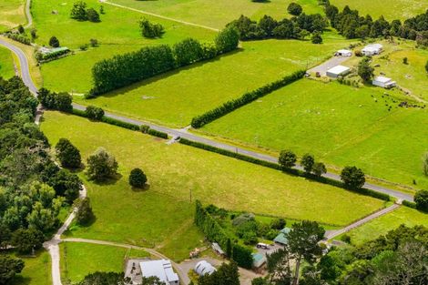 Photo of property in 326 Tauraroa Road, Maungakaramea, Whangarei, 0178