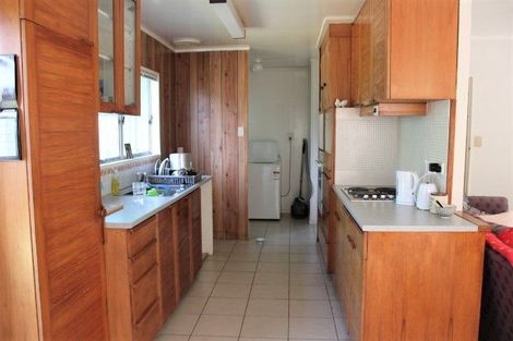 Photo of property in 10 Lynley Place, Pakuranga Heights, Auckland, 2010