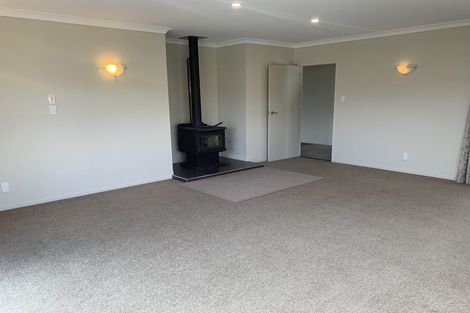 Photo of property in 99 Bing Lucas Drive, Tawa, Wellington, 5028