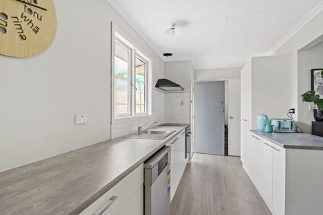 Photo of property in 44 Northolt Road, Fairview Downs, Hamilton, 3214