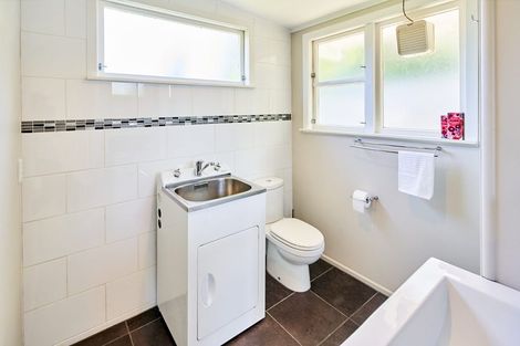 Photo of property in 10 Dominion Park Street, Johnsonville, Wellington, 6037