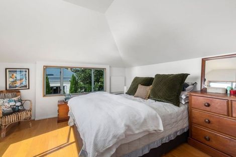 Photo of property in 2 Milton Road, Northcote Point, Auckland, 0627