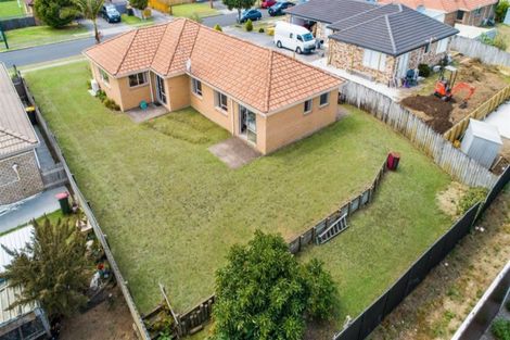 Photo of property in 33 Morewa Place, Takanini, 2112