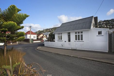 Photo of property in 63 Endeavour Street, Lyall Bay, Wellington, 6022