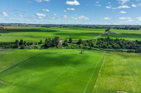 Photo of property in 1678 Kimbolton Road, Cheltenham, Feilding, 4777