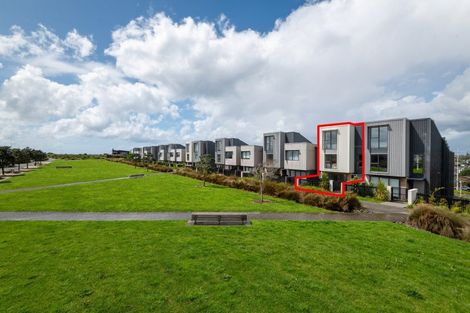 Photo of property in 83 Bearing Parade, Long Bay, Auckland, 0630