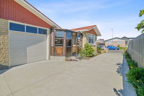 Photo of property in 7 Apollo Place, Papanui, Christchurch, 8052