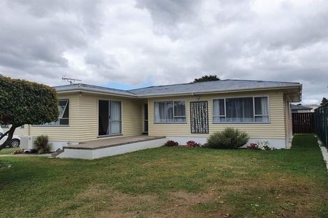 Photo of property in 36 Mckean Avenue, Manurewa, Auckland, 2102