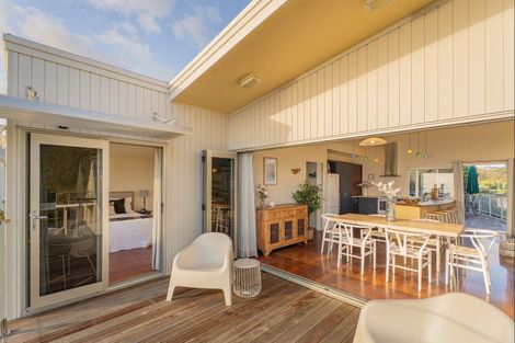 Photo of property in 92 Ocean Beach Road, Tairua, 3508