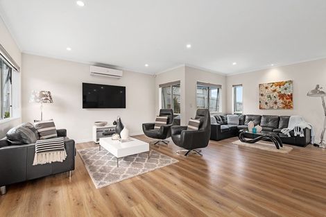 Photo of property in 16 Harvest Avenue, Orewa, 0931