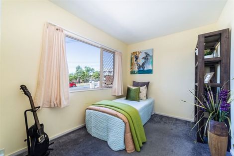 Photo of property in 143 Sturges Road, Henderson, Auckland, 0612