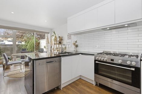 Photo of property in 39u2 Norton Road, Frankton, Hamilton, 3204