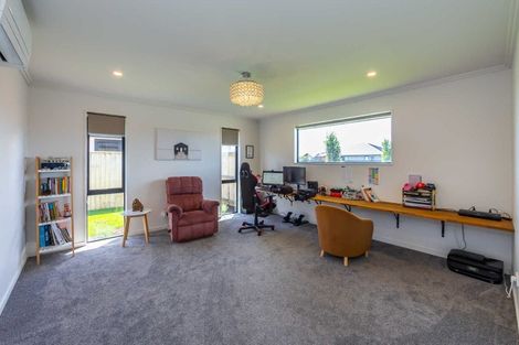 Photo of property in 16 Flock Street, Rolleston, 7615