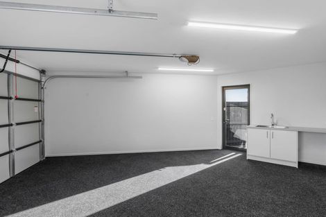 Photo of property in 17 Eminence Drive, Northwood, Christchurch, 8051