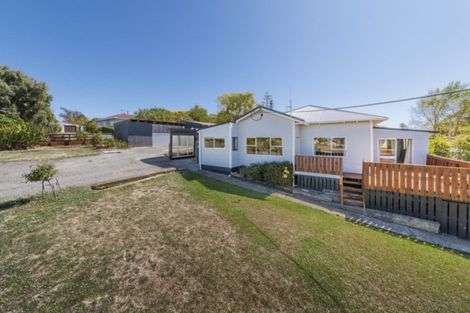 Photo of property in 16 King Street, Halcombe, Feilding, 4779