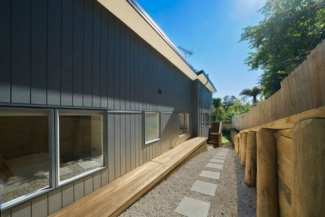 Photo of property in 168 Verbena Road, Birkdale, Auckland, 0626