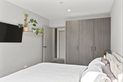 Photo of property in 101/2 Launch Road, Hobsonville, Auckland, 0616